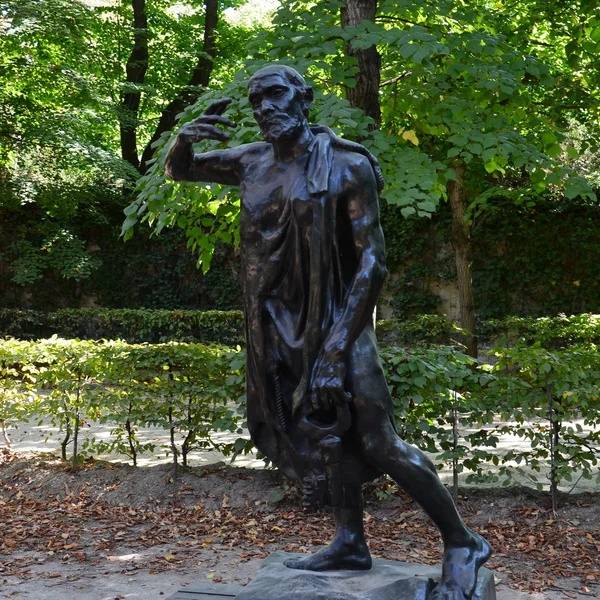 Statue in Rodin Museum in Paris — Stock Photo, Image