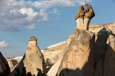 kaya oluşumları Göreme Milli Parkı içinde. Kapadokya, Türkiye