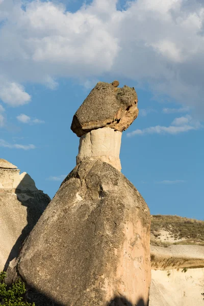 Des formations rocheuses dans le parc national de Goreme. Cappadoce, Turquie — Photo