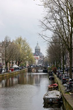 Amsterdam, Hollanda - De Wallen - genelev bölgesini aradı. Eğlence karakteri ile ünlüdür.