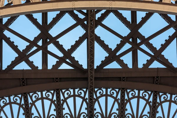 Torre Eiffel - El símbolo más famoso de París — Foto de Stock