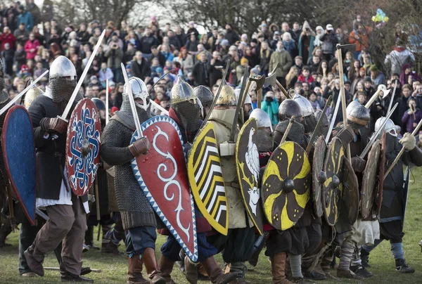 Participantes no identificados de Rekawka - tradición polaca, celebrada en Cracovia —  Fotos de Stock