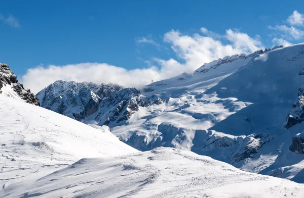 Dolomiterna Alperna - med utsikt över Sella grupp i Val Gardena. Italien — Stockfoto