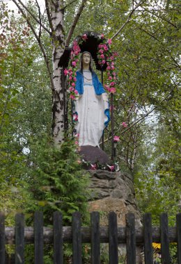 Mucharz Cracow yakınındaki eski Wayside tapınak. Polonya