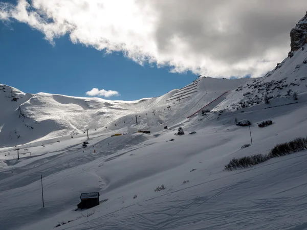 Alpy Dolomity - výhled na skupinu Sella ve Val Gardeně. Itálie — Stock fotografie