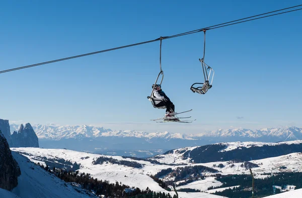 Dolomiterna Alperna - med utsikt över Sella grupp i Val Gardena. Italien — Stockfoto