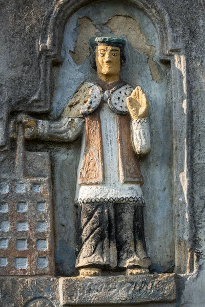 Stary Wayside shrine w Wieliczka koło Krakowa. Polska — Zdjęcie stockowe