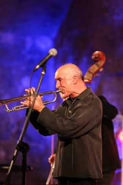 Adam Kawonczyk Quartet