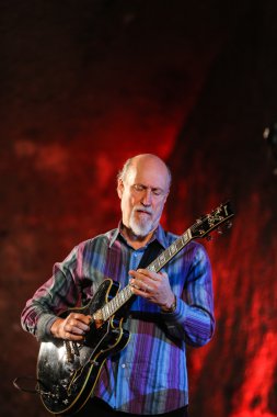 John Scofield Cracow Jazz tüm ruhlar günü Festivali Wieliczka Salt Mine canlı müzik.