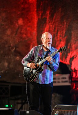 John Scofield Cracow Jazz tüm ruhlar günü Festivali Wieliczka Salt Mine canlı müzik.