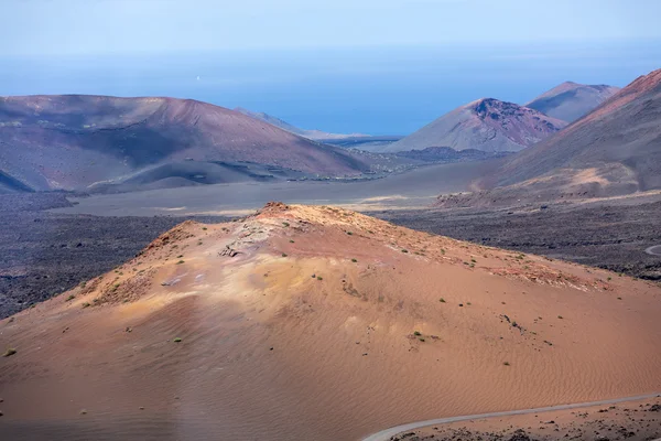 Nationaalpark Timanfaya in lanzarote, Canarische eilanden, Spanje — Stockfoto