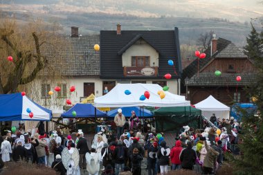 Kış Festivali melek taşra kasabasında.