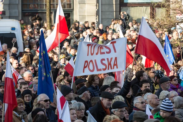 Cracow, Main Square - The demonstration of the Committee of the Protection of Democracy / KOD/ — стокове фото