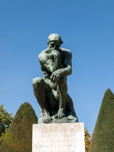 O Pensador no Museu Rodin em Paris — Fotografia de Stock