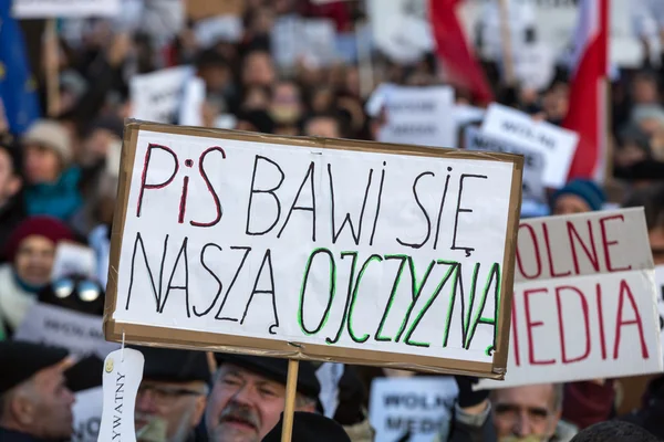 The demonstration of the Committee of the Defence  of the Democracy  KOD  for free media /wolne media/ and democracy against PIS government. Cracow , Poland — Zdjęcie stockowe