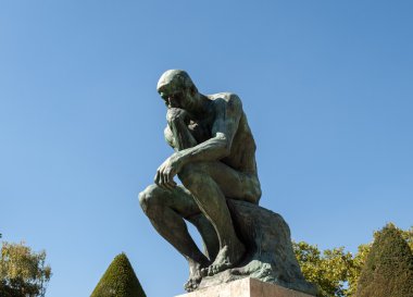 Paris Rodin Müzesi'nde düşünür