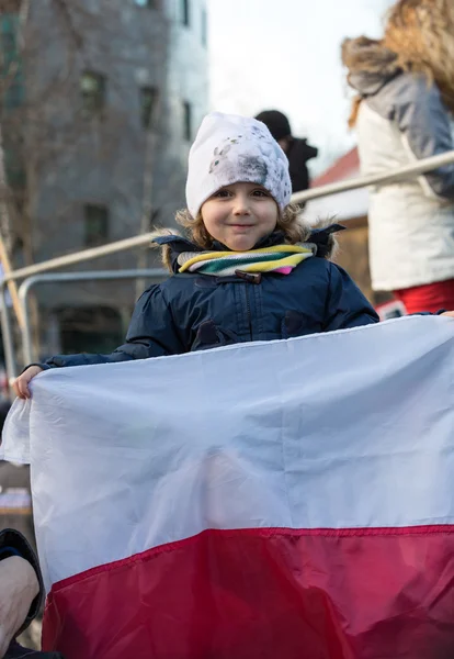 La manifestación del Comité de Defensa de la Democracia KOD por medios libres / medios lobos / y democracia contra el gobierno del PIS. Cracovia, Polonia —  Fotos de Stock