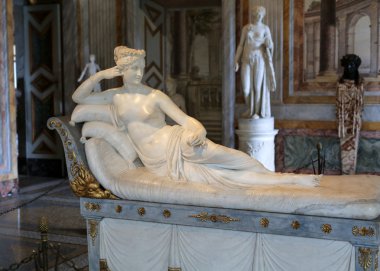  Heykel Pauline Bonaparte tarafından Antonio Canova içinde Galleria Borghese, Rome, İtalya