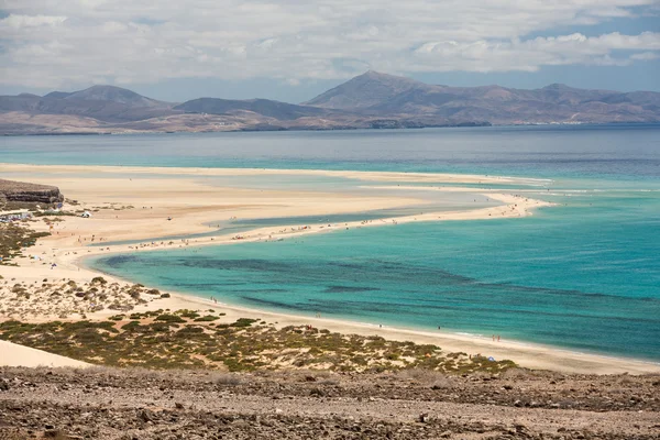 プラヤ ・ デ ・ ソタヴェント、カナリー島フェルテベントゥラ島、スペインのビーチします。 — ストック写真