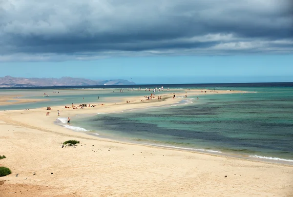 A famosa lagoa em Risco El Paso em Playas de Sotavento, Fuerteventura — Fotografia de Stock