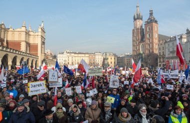 Internet üzerinde gözetim 