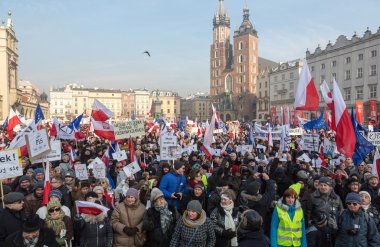 Internet üzerinde gözetim 