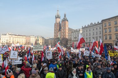 Internet üzerinde gözetim 