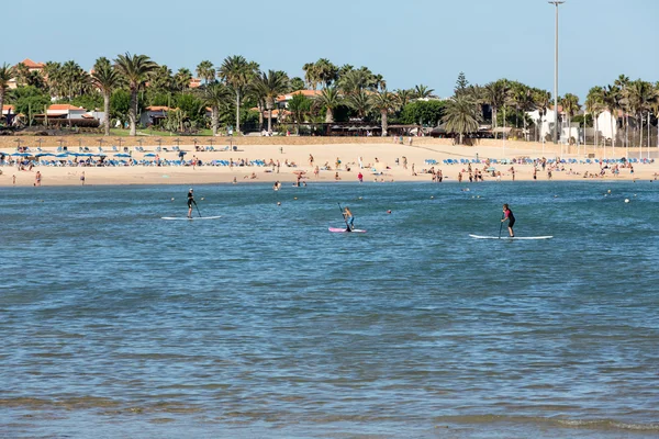 Strand in caleta de fuste, fuerteventura Spanje — Stockfoto