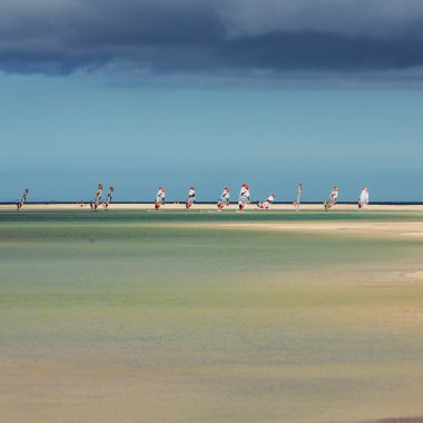 Costa Calma plaj Rüzgar Sörfü. Fuerteventura, Kanarya Adası. İspanya