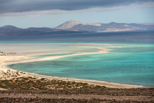 Windsurfing on the beach of Costa Calma .Fuerteventura, Canary Island . Spain — Stock Photo, Image