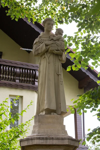 Antiguo santuario Wayside en Mucharz cerca de Cracovia — Foto de Stock