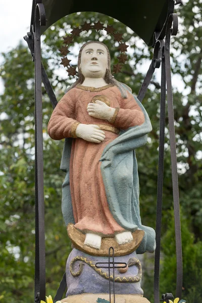 Antiguo santuario Wayside en Mucharz cerca de Cracovia — Foto de Stock