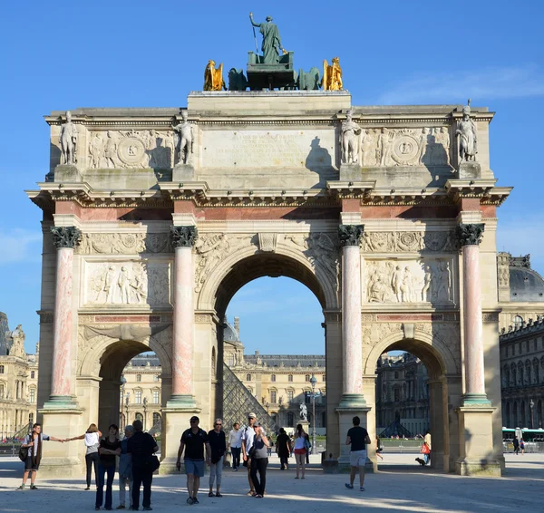 Paříž – Vítězný oblouk na Tuileries — Stock fotografie