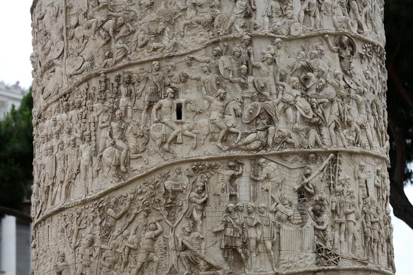 Kolom Tajan. Kolom kemenangan Romawi di Roma, Italia , — Stok Foto