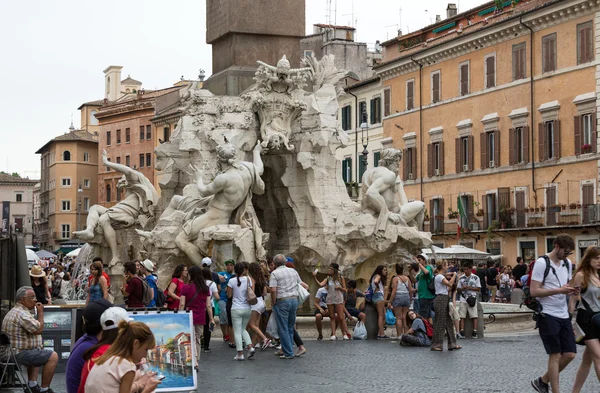 Fontänen av de fyra floderna - piazza navona, Rom, Italien — Stockfoto