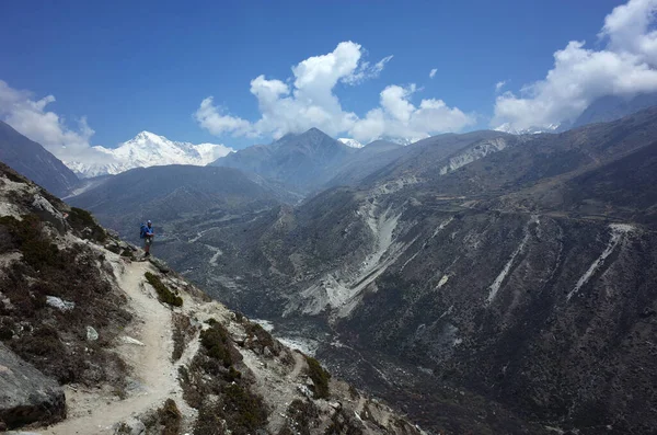 Senderismo Nepal Himalayas Turista Masculino Ruta Namche Gokyo —  Fotos de Stock
