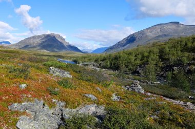 Arctic Lapland dağlar