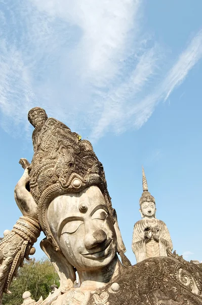 Cabeça de Buda Reclinado no Parque Buda — Fotografia de Stock