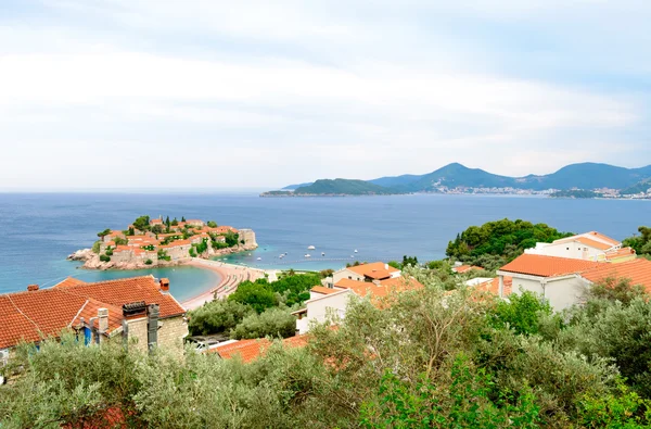 Beautiful Island and Luxury Resort Sveti Stefan, Montenegro. Balcanes, Mar Adriático, Europa . — Foto de Stock