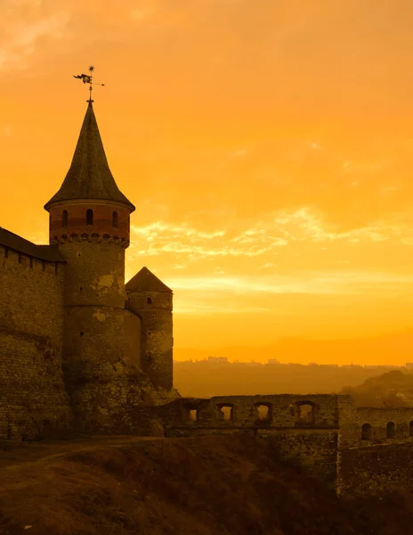 Stará pevnost v starověké město Kamjanec Podilskyj — Stock fotografie