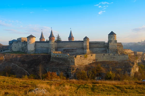 Gamla fästningen i den antika staden Kamyanets-Podilsky — Stockfoto