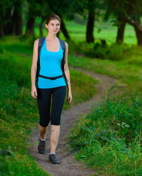 Young Beautiful Woman Hiking in the Green Summer Forest — Stock Photo, Image