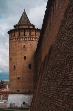 Kremlin, Kolomna 'da. Moskova bölgesinin doğusundaki Kolomna kasabasındaki 16. yüzyıldan kalma bir kalenin kalıntıları..