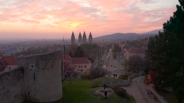 Luftbild Von Szekeszegyhaz Pecs Mit Wunderschönem Sonnenuntergang — Stockvideo