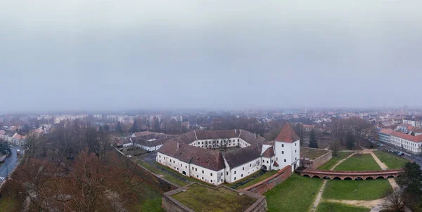 Légi Felvétel Sarvarról Nádasdy Váráról Télen — Stock Fotó