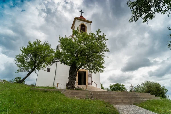 Kaplica Pecs Węgierski Zachmurzonym Niebem — Zdjęcie stockowe