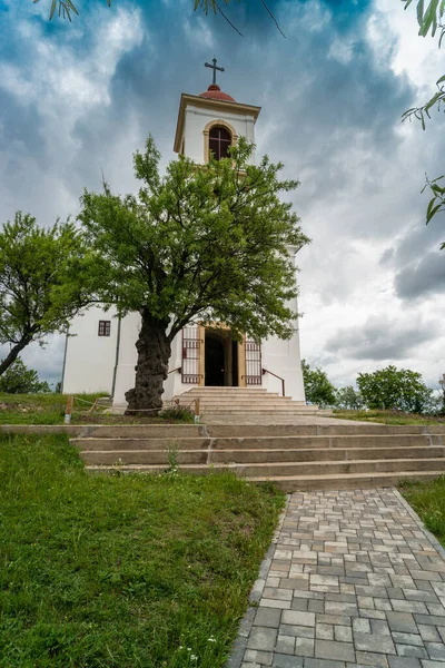 Kaplica Pecs Węgierski Zachmurzonym Niebem — Zdjęcie stockowe