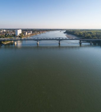 Macaristan 'daki Baja Köprüsü Tuna Nehri üzerinde