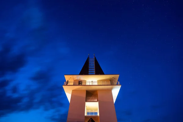 Torre Poroszlo Com Céu Noturno — Fotografia de Stock