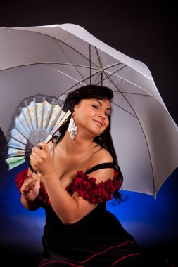 güzel maskeli kadın